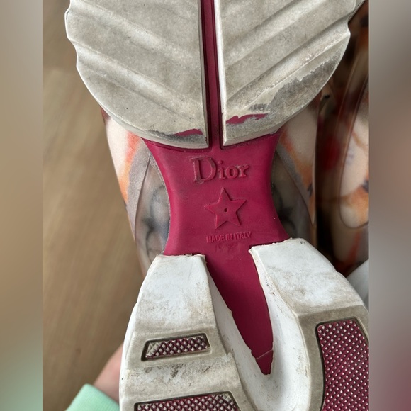 AUTHENTIC DIOR D-Connect Sneakers - Picture 8 of 16